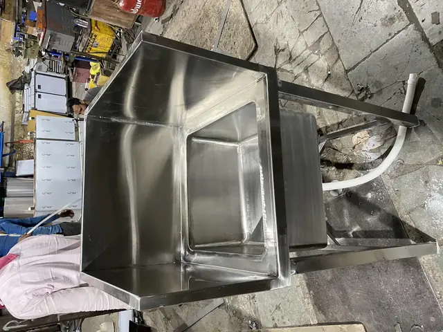 SS Sink Unit & Wash Bashing